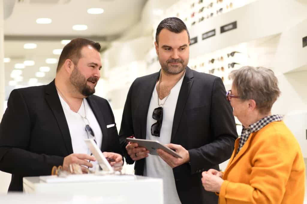 Brillengläser mit Super-Entspiegelung – Beratung bei Kresinsky in Würzburg
